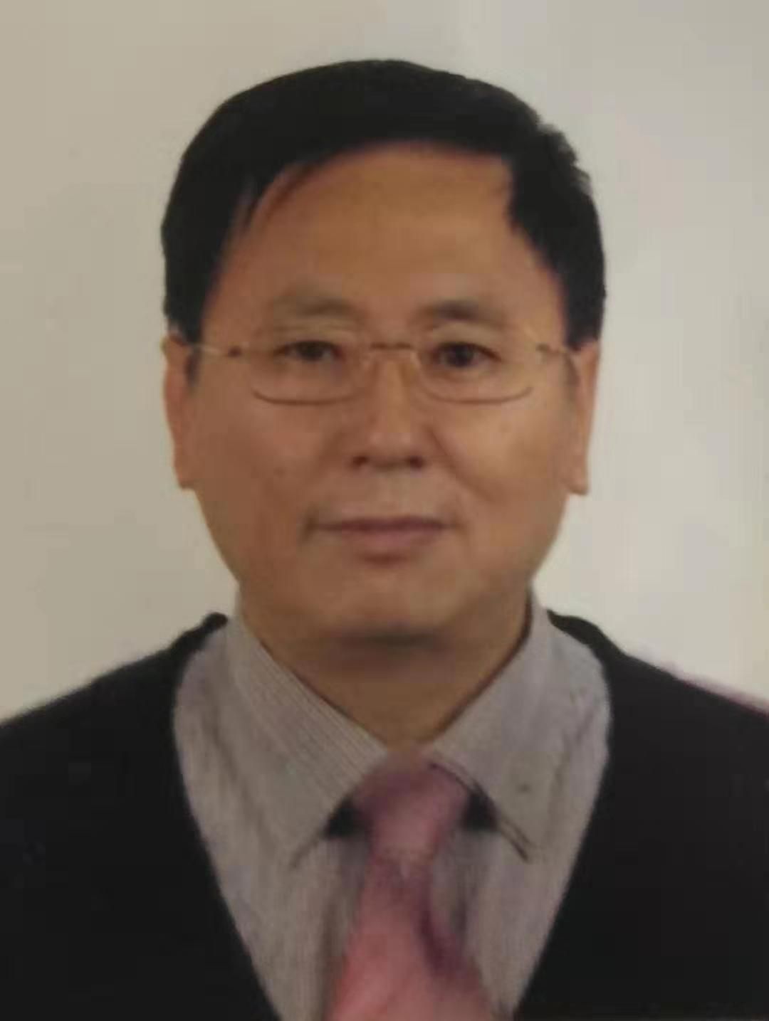开云官方注册创新论坛第九百零六讲：从大学到社会如何成熟思想:一位老大学生的寄语