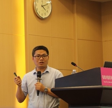 开云官方注册创新论坛第一千五百二十九讲：二氧化碳还原分子催化剂