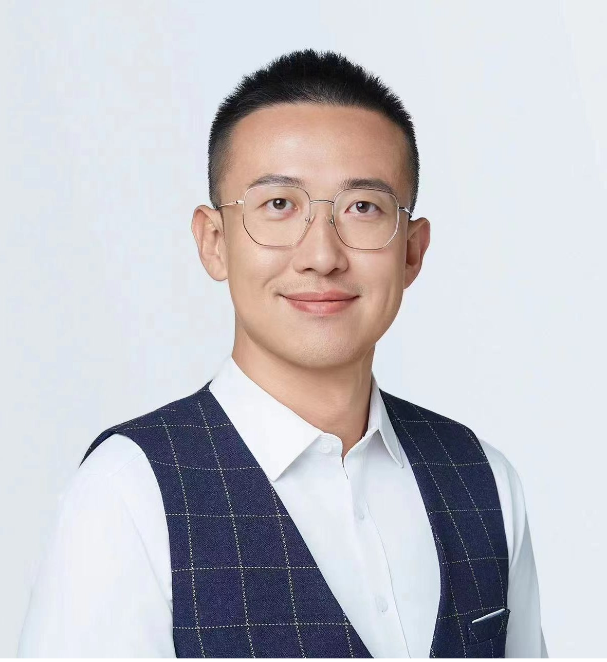 开云官方注册创新论坛第一千五百八十九讲：机器学习在材料模拟设计中的应用研究
