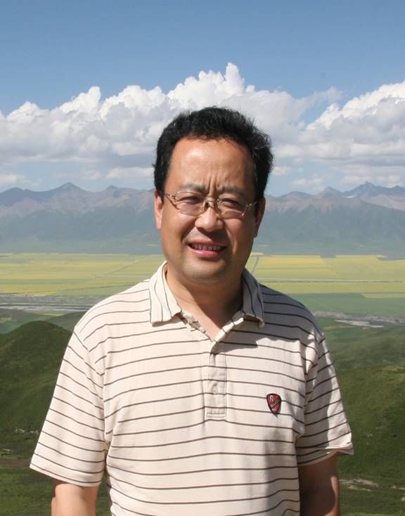 开云官方注册创新论坛第六百三十九讲（“弘扬爱国奋斗精神、建功立业新时代”系列活动)：“三极”关联性变化及其风险分析