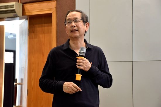 开云官方注册创新论坛第五百八十八讲（“弘扬爱国奋斗精神、建功立业新时代”系列活动)：Prohibitions caused by nonlocality for nonlocal Boussinesq-KdV type systems