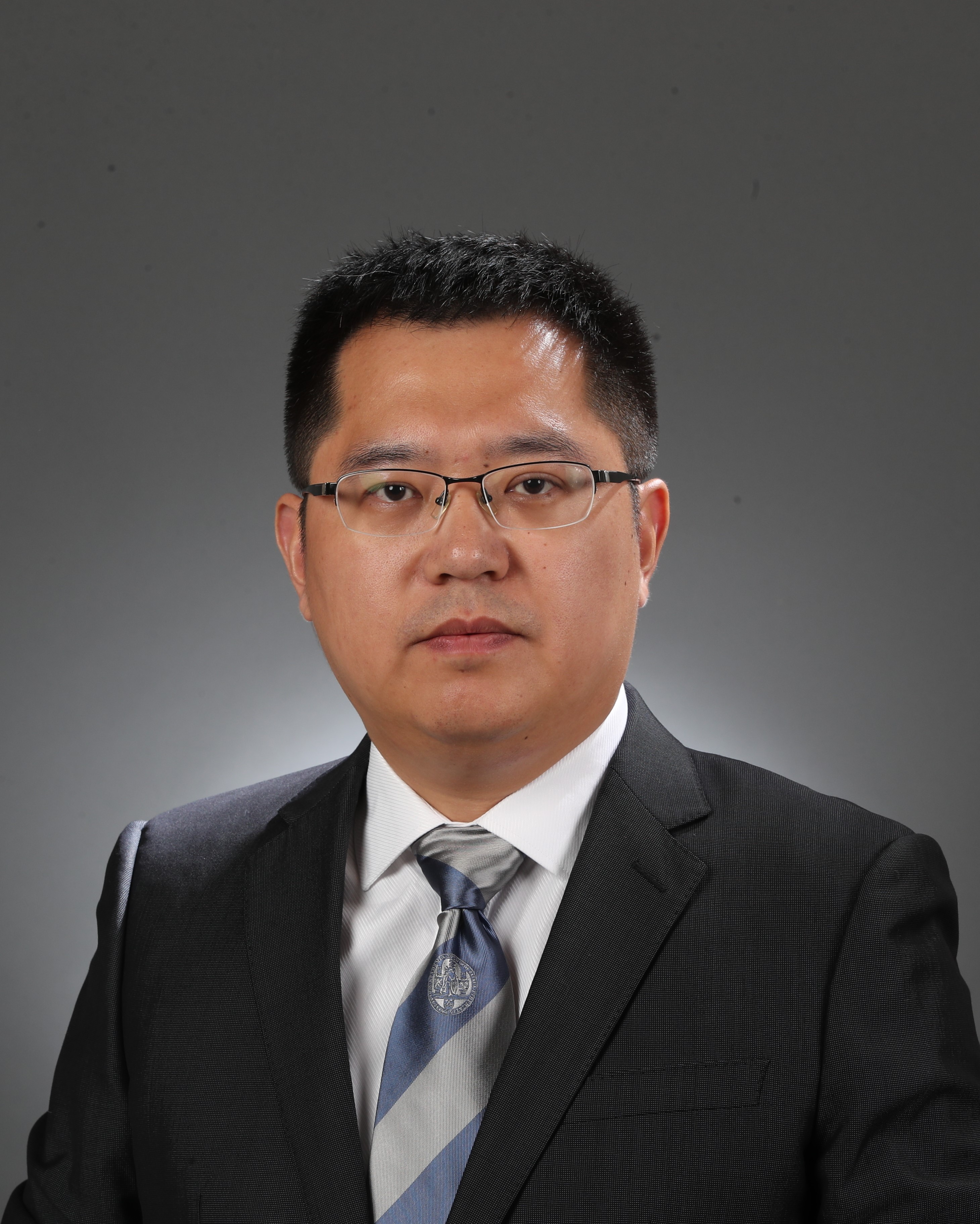 开云官方注册创新论坛第一千二百二十六讲暨120周年校庆年系列活动：三个罂粟属物种染色体级基因组揭示BIA通路补丁式跳跃演化机制