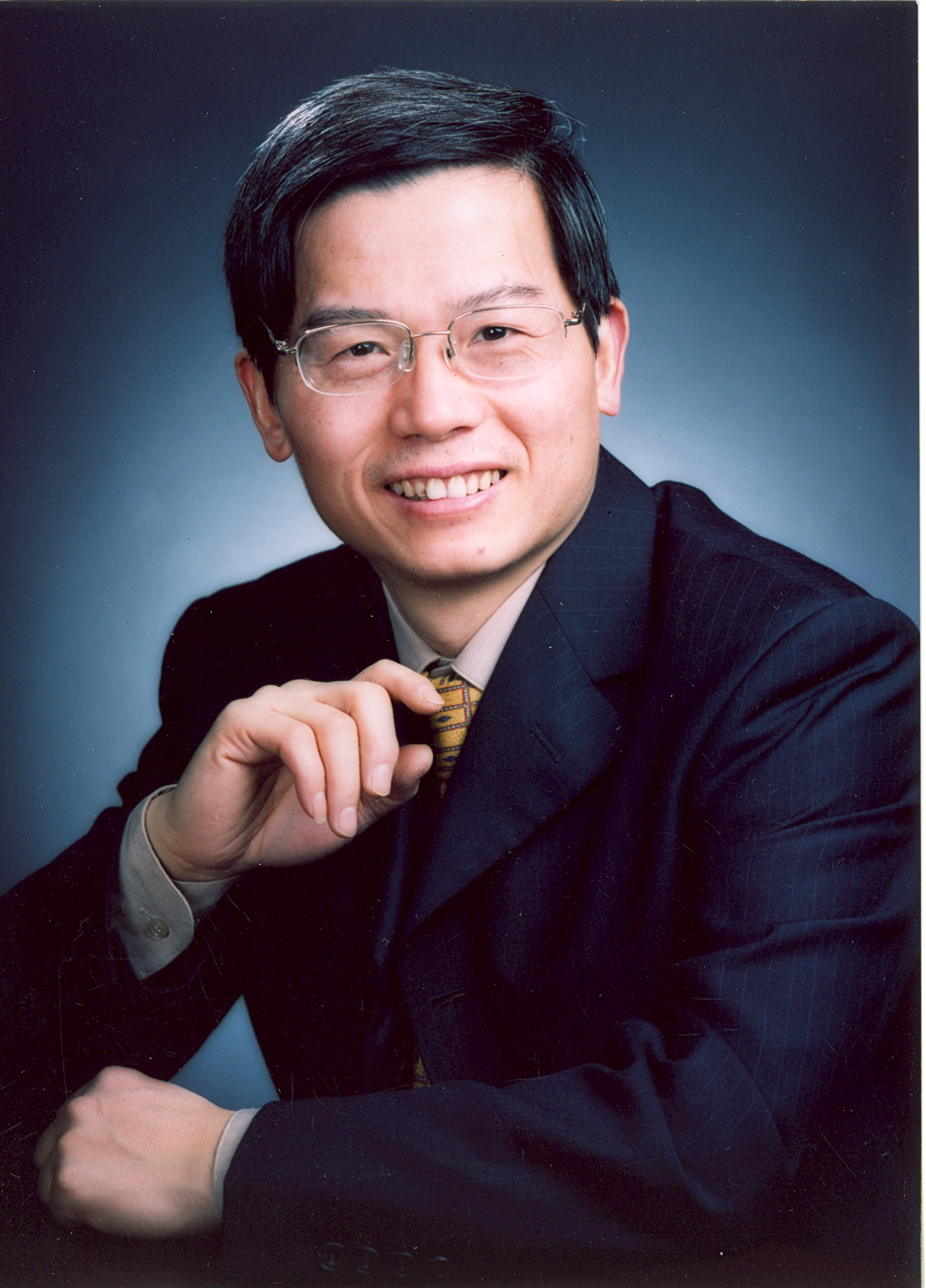 开云官方注册创新论坛第一千零七十讲：碳纳米笼——能源存储和转换的新平台