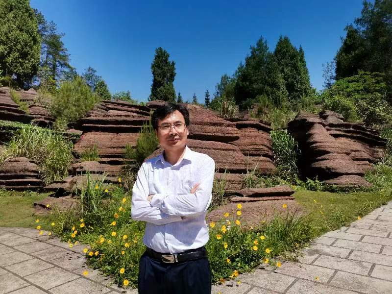 开云官方注册创新论坛第一千二百九十二讲暨120周年校庆年系列活动: 喀斯特关键带水文过程及其生态效应